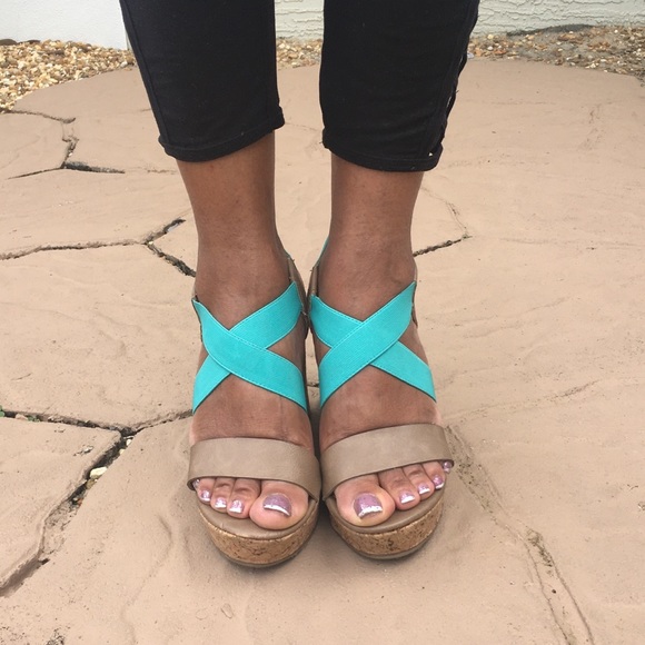 Brand: Justfab. Size:9. 3 inch heels - Picture 4 of 4